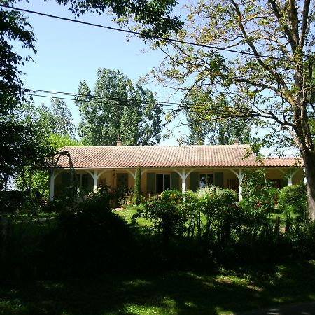 Le Bord De L'Eau Bed and Breakfast Sainte-Terre Exterior foto